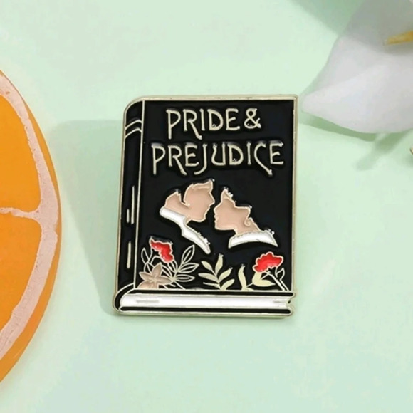 Pride and prejudice Jane Austen book novel collector pin brooch enamel charm pur - Picture 4 of 4